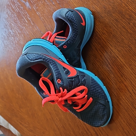 Nike Relentless 2 Size 6 - Picture 2 of 4